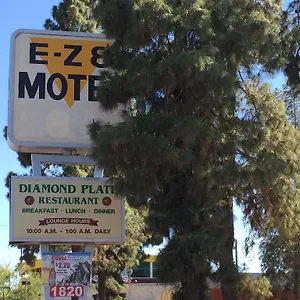 ez-8-motel-airporter.hotelsofphoenix.com/